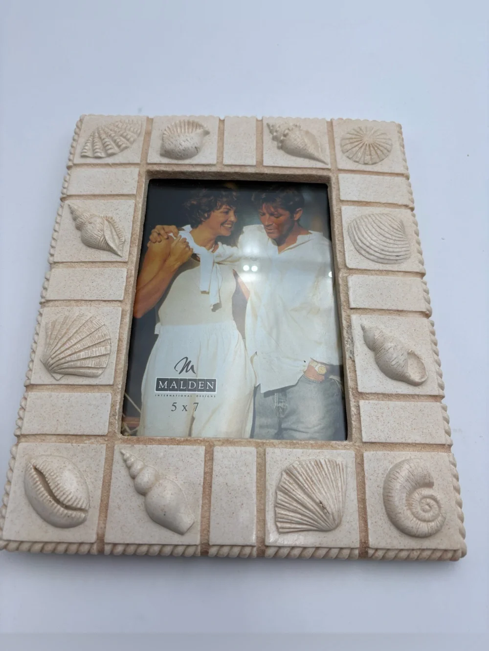 Vintage Malden Sandstone Shell Picture Frame in Cream
